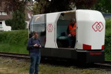 Monocab, a jövő vonata, ami taxiként szállítaná az utasait