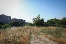 A kormány sietett a gazdagréti plébános segítségére, hogy a helyiek megkérdezése nélkül építhessenek áruházat a templom mellé