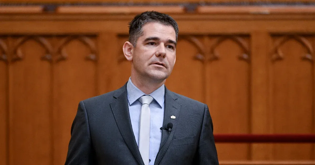 Novák Előd szerint a Fidesz hülyét csinál magából, de a Mi Hazánk lezárja a Szabadság hidat