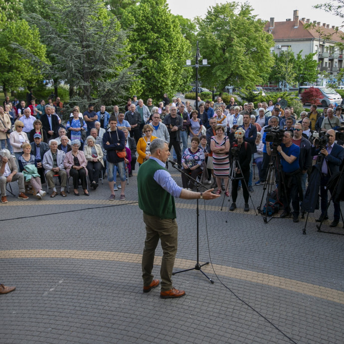 A pályakezdő diplomások is csak vágynak arra a fizetésre, ami Lázár János szerint átlagos