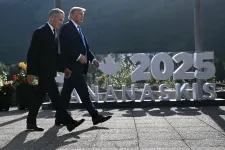 Trump egy új kanadai adó miatt felfüggesztette a kereskedelmi tárgyalásokat északi szomszédjával