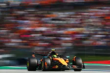 Hamilton felgyújtotta a pályát, mégis Norris verte agyon a mezőnyt az Osztrák Nagydíj időmérőjén, Verstappen csak a hetedik lett