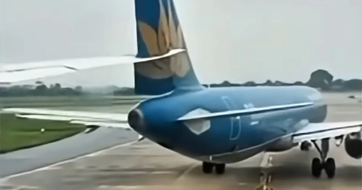 Mint kés a vajban: átvágta az Airbus farkát a szárnyával egy Boeing
