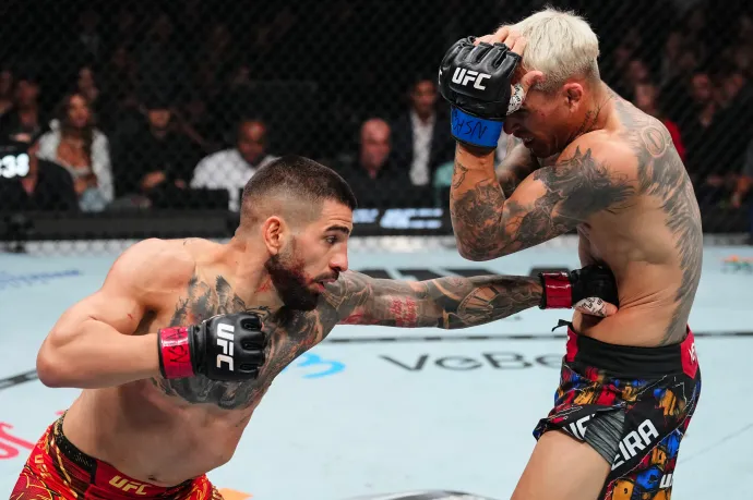 McGregornál is félelmetesebb: Gigantikus KO-val új súlycsoportjában is világbajnok a UFC spanyol csillaga