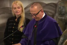 Egy lengyel jogprofesszor brüsszeli eurokrata téveszmékről és közös magyar-lengyel szabadságharcról beszélt a Miskolci Egyetem diplomaátadóján