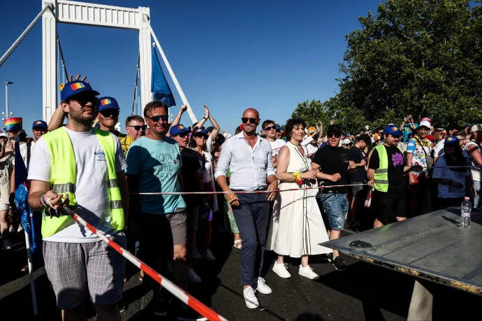 Dobrev Klára: Orbán ne merészelje megtámadni a Pride-on felvonuló magyarokat!