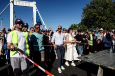 Dobrev Klára: Orbán ne merészelje megtámadni a Pride-on felvonuló magyarokat!