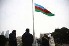 Rejtélyes halálesetek és orosz újságírók letartóztatása miatt fokozódik a feszültség Azerbajdzsán és Oroszország között