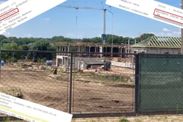 Több hektáron építkezik Mészáros Lőrinc és Várkonyi Andrea Felcsút határában
