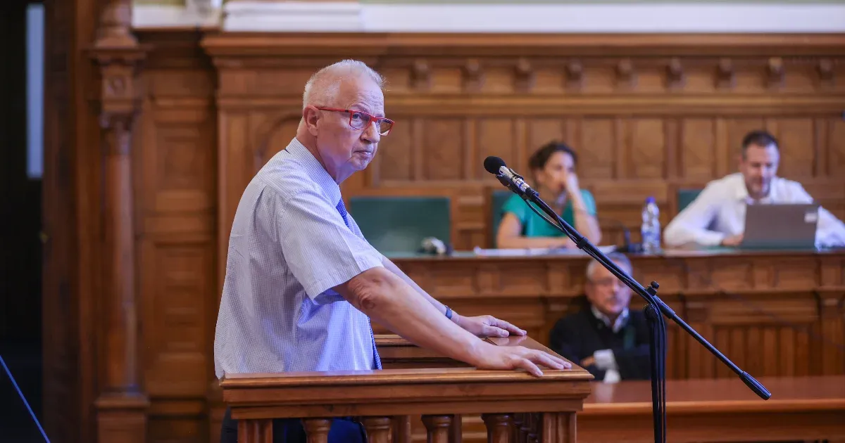 Trócsányi László a bíróságon: Amikor már nem voltam miniszter, akkor egyszer felhívtam Schadl Györgyöt