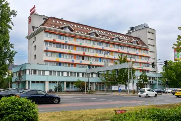 Nem ritka, hogy a Heim Pál dolgozóit megrúgják a hozzátartozók, de volt, hogy betegek leköpték és megharapták őket