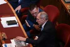 Kijött a kormányhatározat, idén 10,9 milliárdot költenek a pedagógusok béremelésére