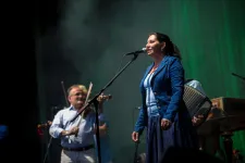 A Csík zenekar énekesnőjét felháborítja, hogy előadóként nincs joga megelőzni, hogy a Pride-on egy drag show alatt lejátszották a dalát