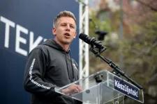 Magyar Péter: A leendő Tisza-kormány a fogatlan, bukott hatalom minden jogellenes büntetését eltörli