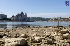 Nagyon alacsony a Duna vízállása, figyelmeztetést adott ki a rendőrség