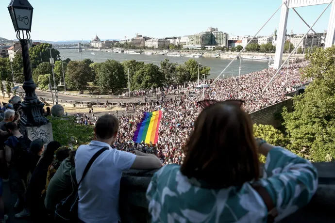 Érvénytelen volt és nem is kérdeztek rá, de Orbánék erre fogják, miért vannak többen a Pride-ellenesek