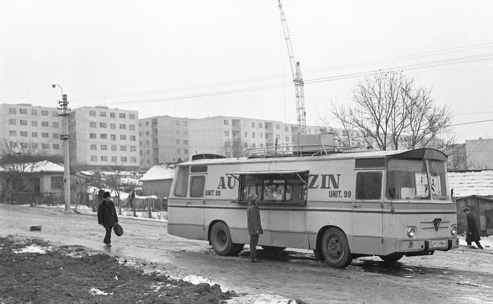Mozgó élelmiszerüzlet, Dés, 1978 – Fotó: Erdélyi Lajos / Blinken OSA Archívum
