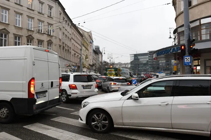 Magyarországon is készülnek a szennyező dízelautók kiszűrésére, a csalásbiztos gépeket is megvette az állam