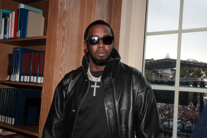 Öt vádpontból kettőben bűnös Sean 'Diddy' Combs