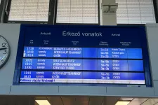 Teljesen összeomlott a vonatközlekedés a győri vonalon ma délután