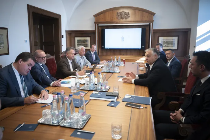 Orbán Viktor az Aszályvédelmi Operatív Törzs ülésén a Karmelitában 2025. július 2-án – Fotó: Benko Vivien Cher / Miniszterelnöki Kommunikációs Fõosztály / MTI