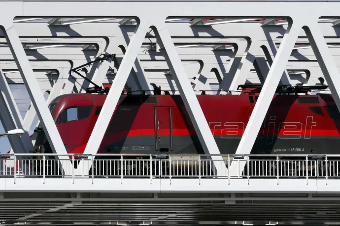 Vitézy Dávid: Az osztrák vasút rendszeréből is eltűntek a Magyarországra vonatkozó valós idejű vonatinformációk