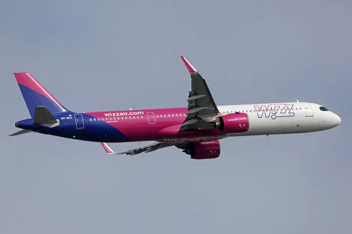 Visszatérítést és ingyenes átfoglalást biztosít a Wizz Air a francia sztrájk miatt törölt járatok utasainak