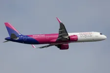 Visszatérítést és ingyenes átfoglalást biztosít a Wizz Air a francia sztrájk miatt törölt járatok utasainak
