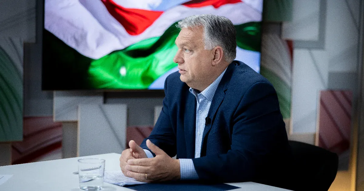 Orbán Viktor: Gúnyolódni nem helyes, se a Tisza Párt, se egy énekes nem teheti meg