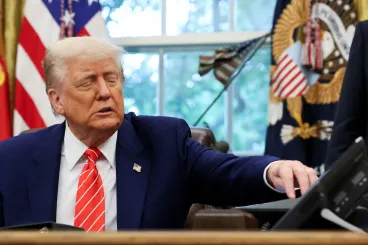 Trump csalódott a Putyinnal folytatott telefonbeszélgetés miatt, pénteken Zelenszkijjel beszél
