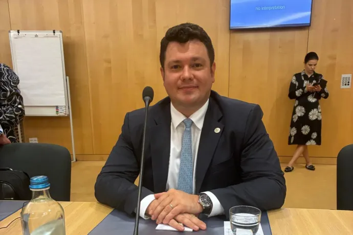 Állami cég, magánluxus: havi 117 ezer lejt visznek haza a Nuclearelectrica vezetői nyugdíjjal és fizetéssel együtt