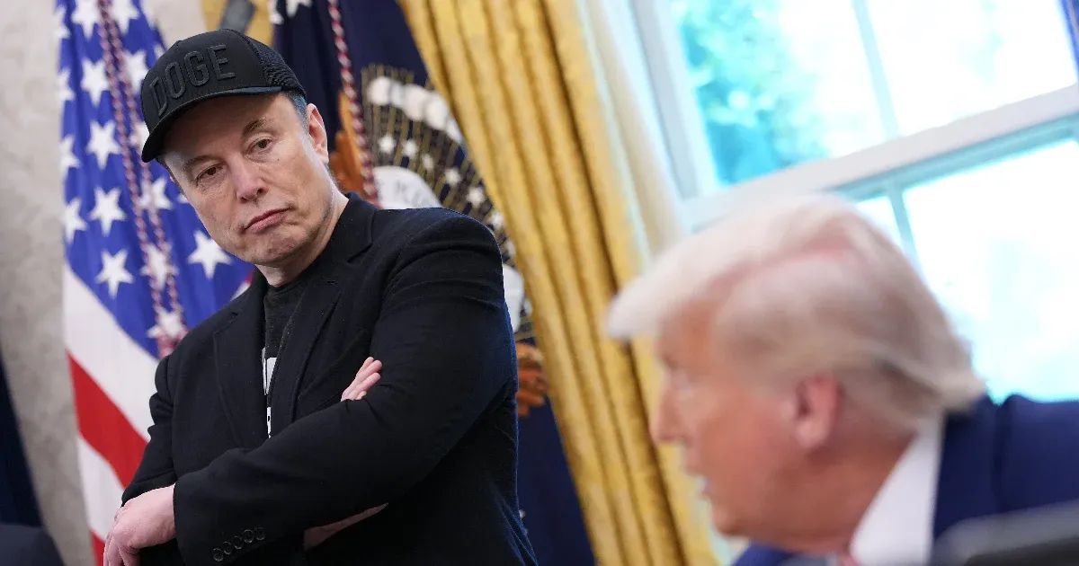 Újra fellángolt Musk és Trump háborúja: az elnök deportálná egykori haverját, aki új pártot alapít