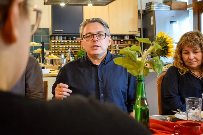 A főzésben is őszinte vagyok, és a könyveim is azok – Dragomán Györggyel reggeliztünk a Chef's Home-ban