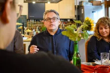 A főzésben is őszinte vagyok, és a könyveim is azok – Dragomán Györggyel reggeliztünk a Chef's Home-ban