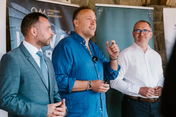 Fiatalos változatban tér vissza István, a király Csíksomlyóra
