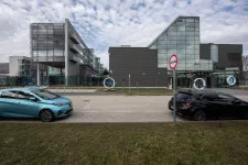 Legyen a tévészékház a Hazugság terén? – névpályázatot hirdetett az óbudai polgármester az MTVA előtti térre