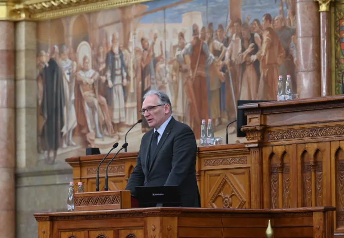 Juhász Imre még az Alkotmánybíróság elnökeként beszél az AB alapításának 35. évfordulója alkalmából rendezett konferencián, az Országház Felsőházi termében, 2025. január 23-án – Fotó: Bruzák Noémi / MTVA / MTI