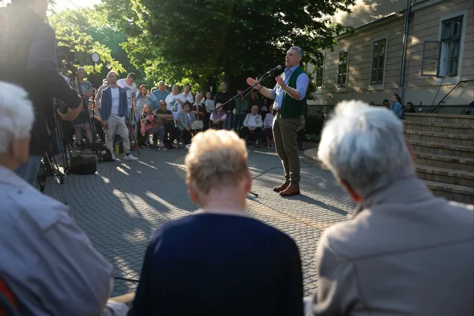 A Fidesz támogatását akarták visszanyerni, aztán a Lázárinfók az elégedetlenség fórumai lettek