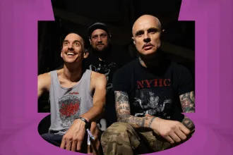 A politika átvette a punk szlogenjeit