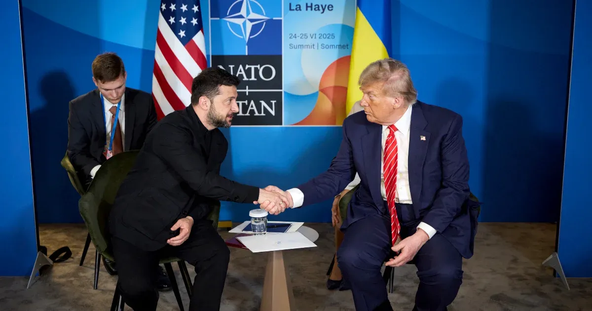 Trump előbb felfüggesztette a katonai szállítmányokat, most viszont még több fegyvert küldene Ukrajnába