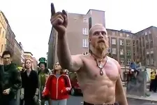Huszonöt éve bukkant fel az egyik legismertebb mém, a Techno Viking, aki perre ment a videó miatt