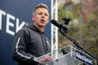 Miről árulkodik a Magyar Péter által közzétett jegyzet?