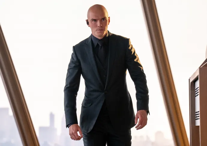 Nicholas Hoult Lex Luthorként – Forrás: InterCom
