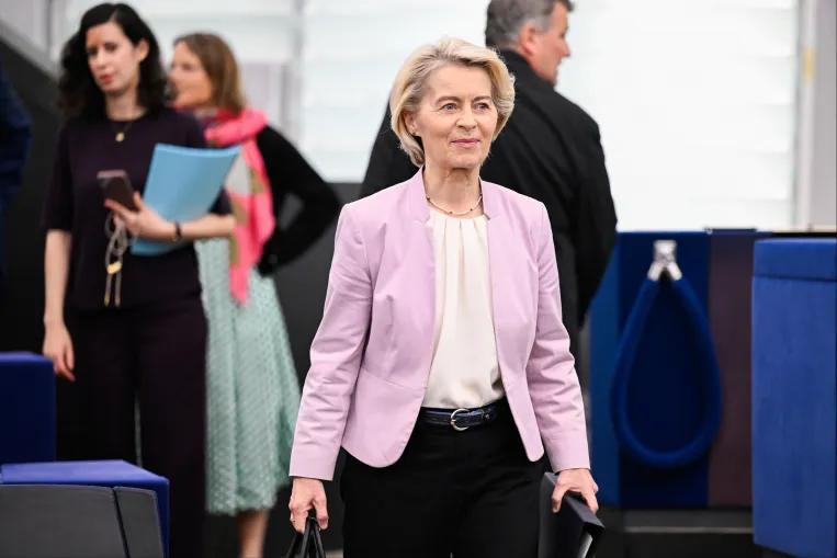 Elbukott a bizalmatlansági indítvány az Európai Bizottság ellen