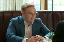 Ki az a Partos Bence, aki egy kiszivárgott papír szerint a Fidesz digitális közösségét építené?