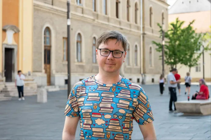 Kolozsvár-regény, húsz interjúban elbeszélve – Korpa Tamás verseskötete után beszélgetőkönyvben közelít a városhoz