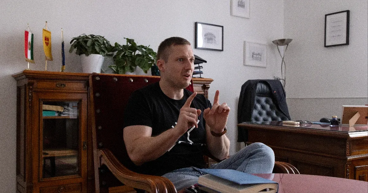 Soproni Tamás szerint Sára Botond visszavonatná a VI. kerülettel az Airbnb-tiltást
