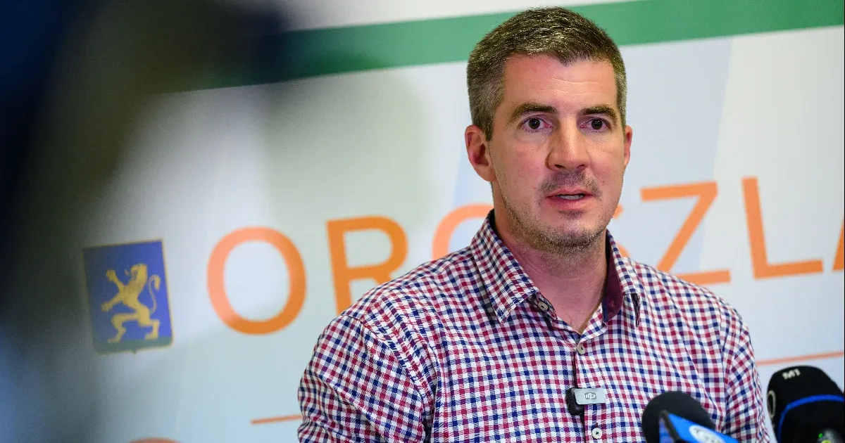 Tarr Zoltánt elhívták Tusványosra, de a Tisza nem akart részt venni a „demokrácia-színházban”