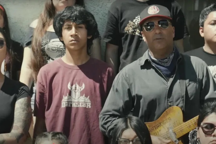 Tom Morello kiadott egy új számot, amivel az Egyesült Államokban zajló deportálások ellen tiltakozik