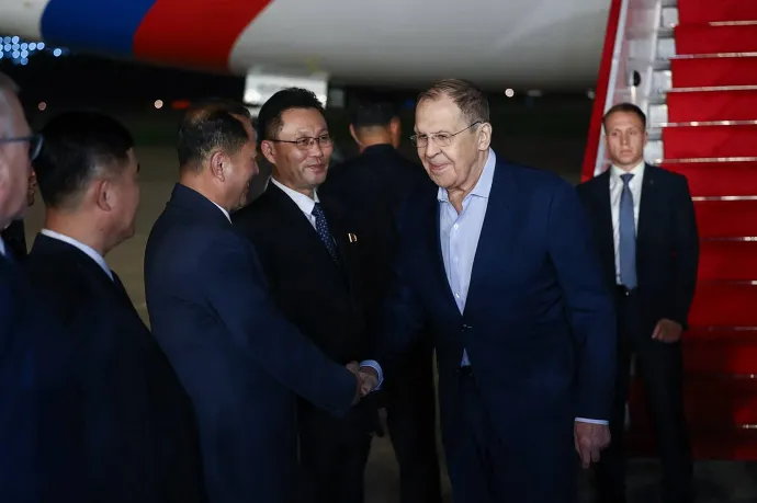 Lavrov Észak-Koreában tárgyalt, nemsokára megérkeznek az orosz turisták a keleti üdülőparadicsomba